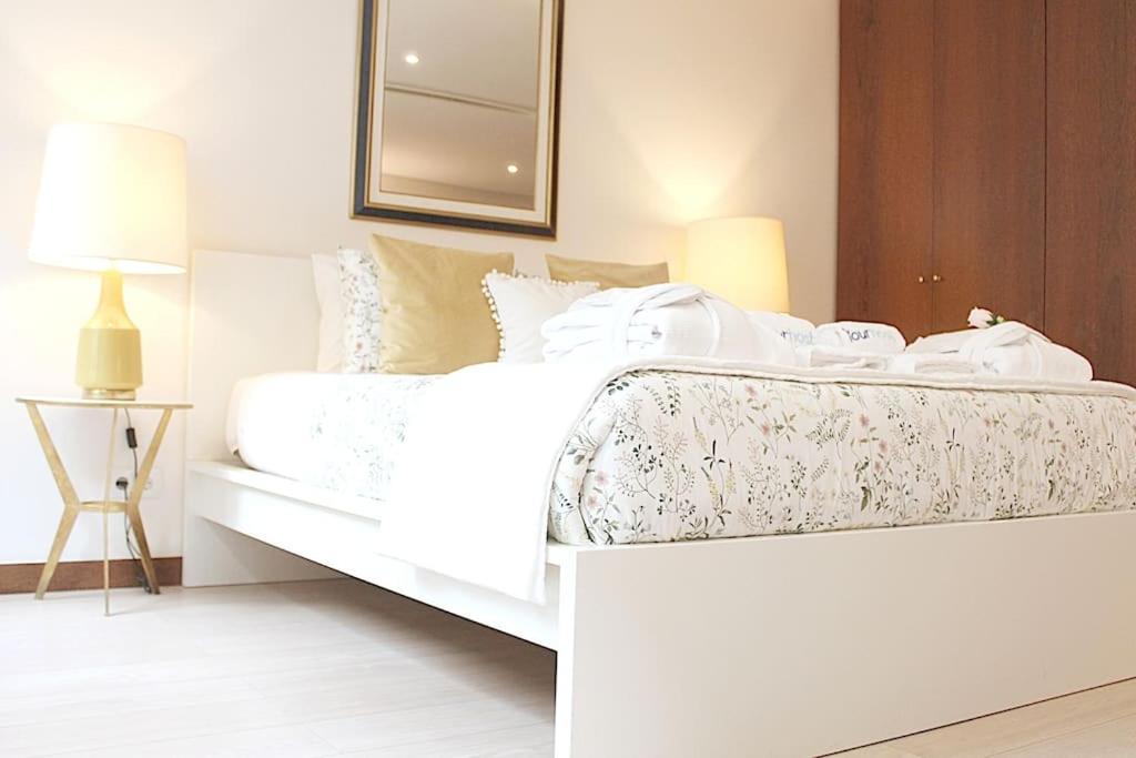 Oliveiras Charming Downtown Apartment *